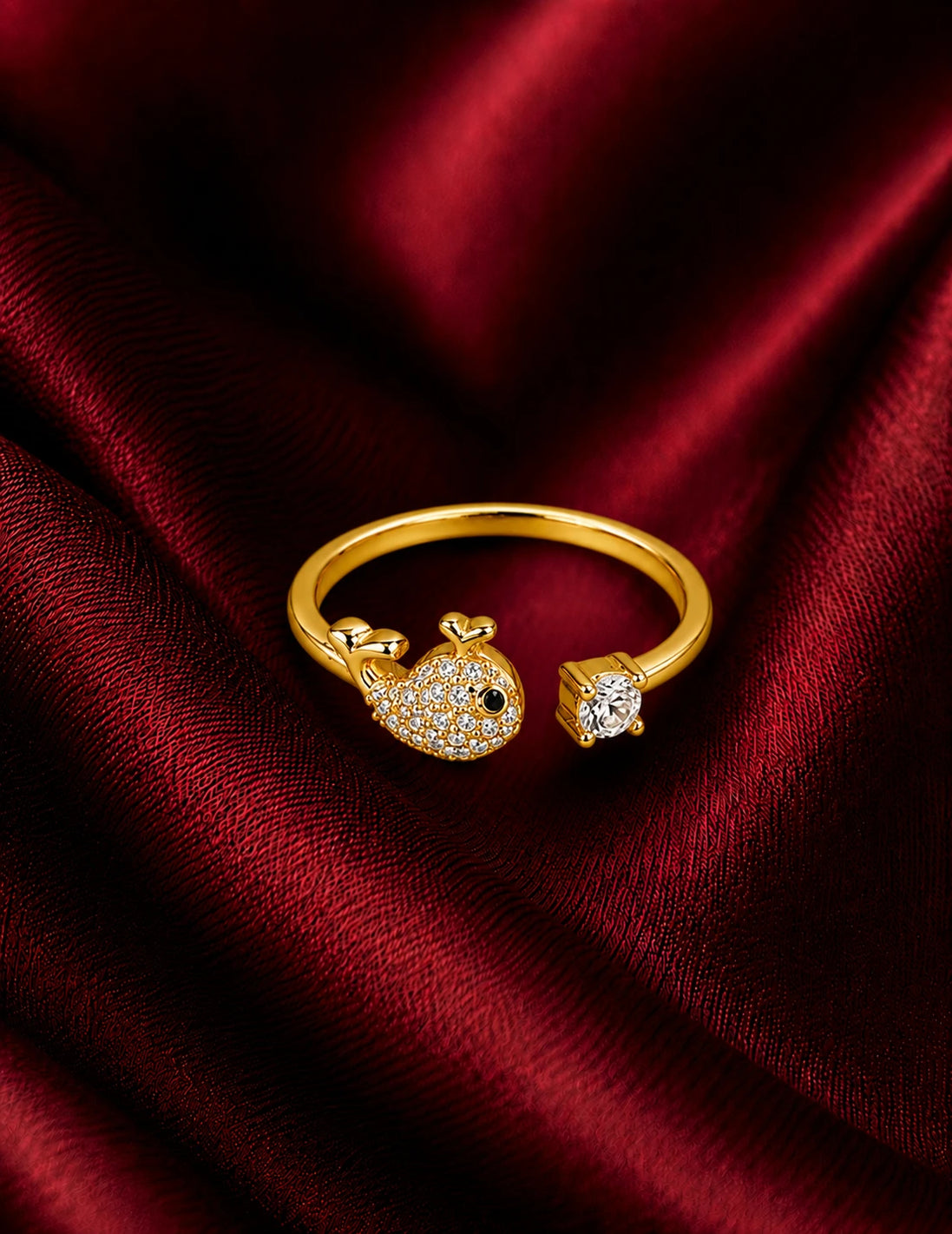 Lucky Whale Ring