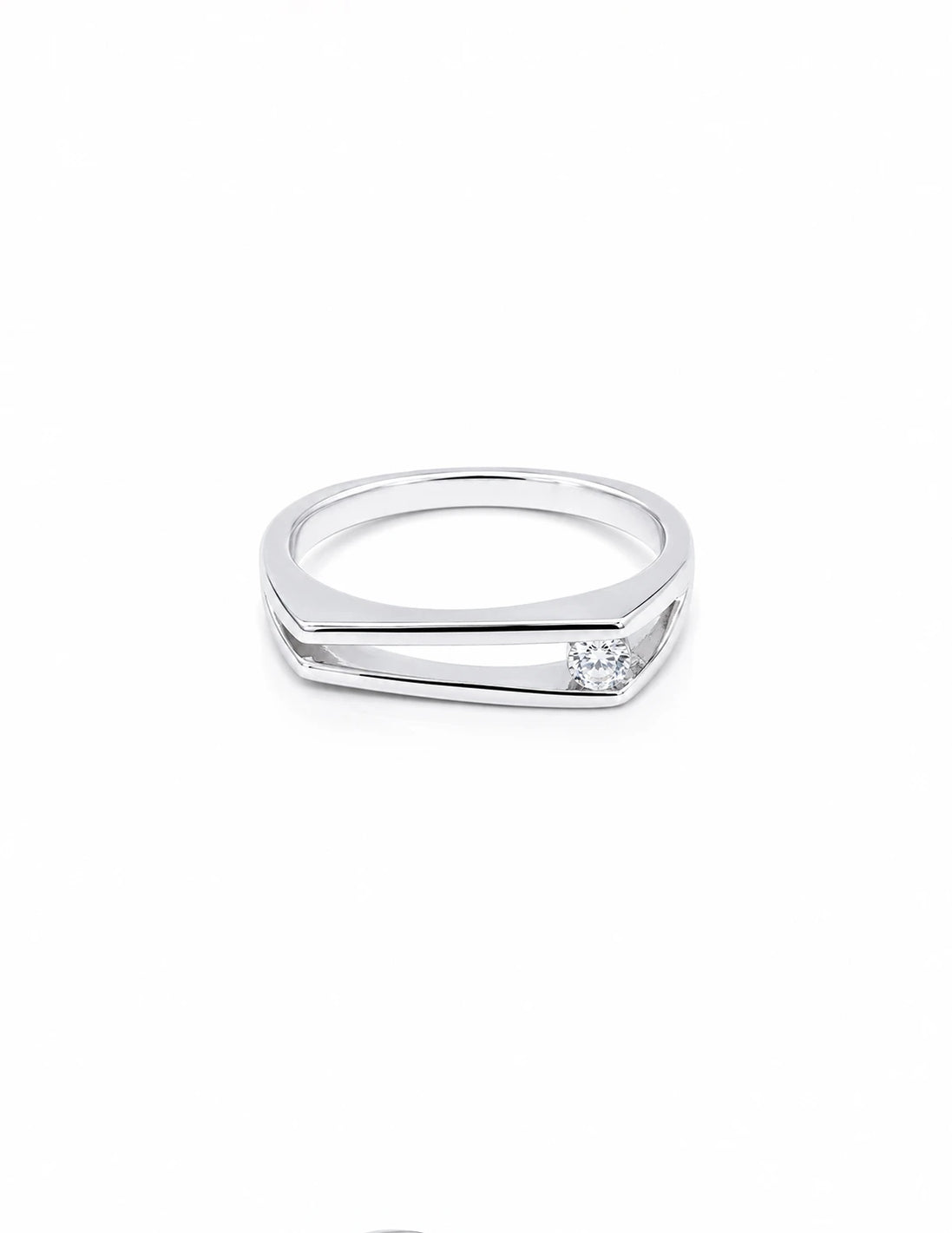 Solitaire Horizon Ring