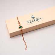 Clover Crystal Arc Necklace