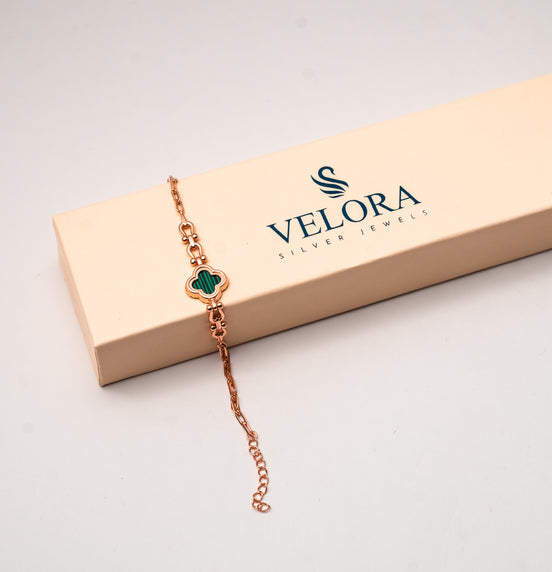 Clover Crystal Arc Necklace
