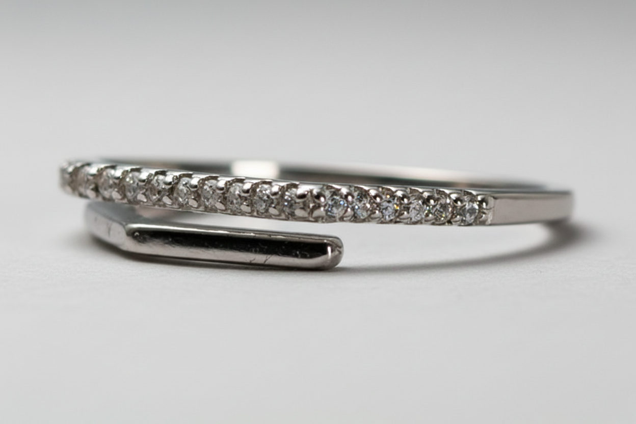 Celeste Curve Diamond Band