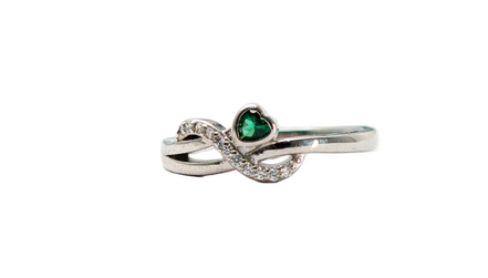 The Emerald Infinity Knot Ring