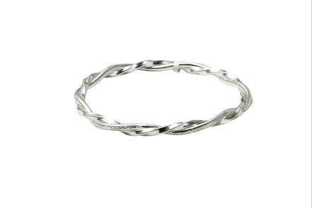 Silver Twist Elegance Ladies Kada
