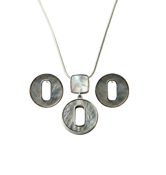 Silver Luna Shell Pendant Set