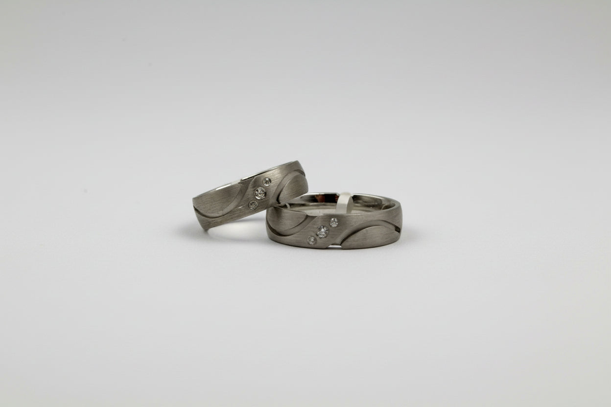 Silver Aurel Flow Ring