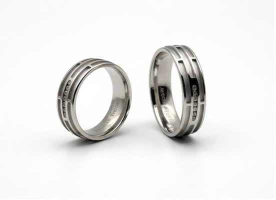 Silver Axis Line Ring