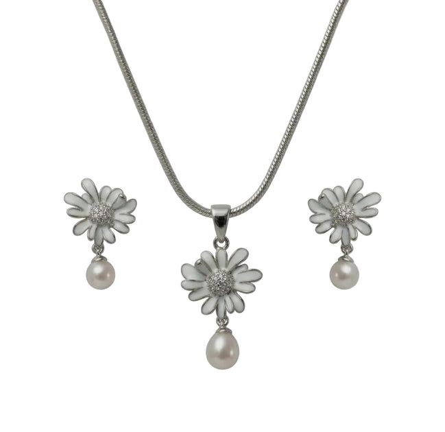 Silver Daisy Pearl Pendant Set