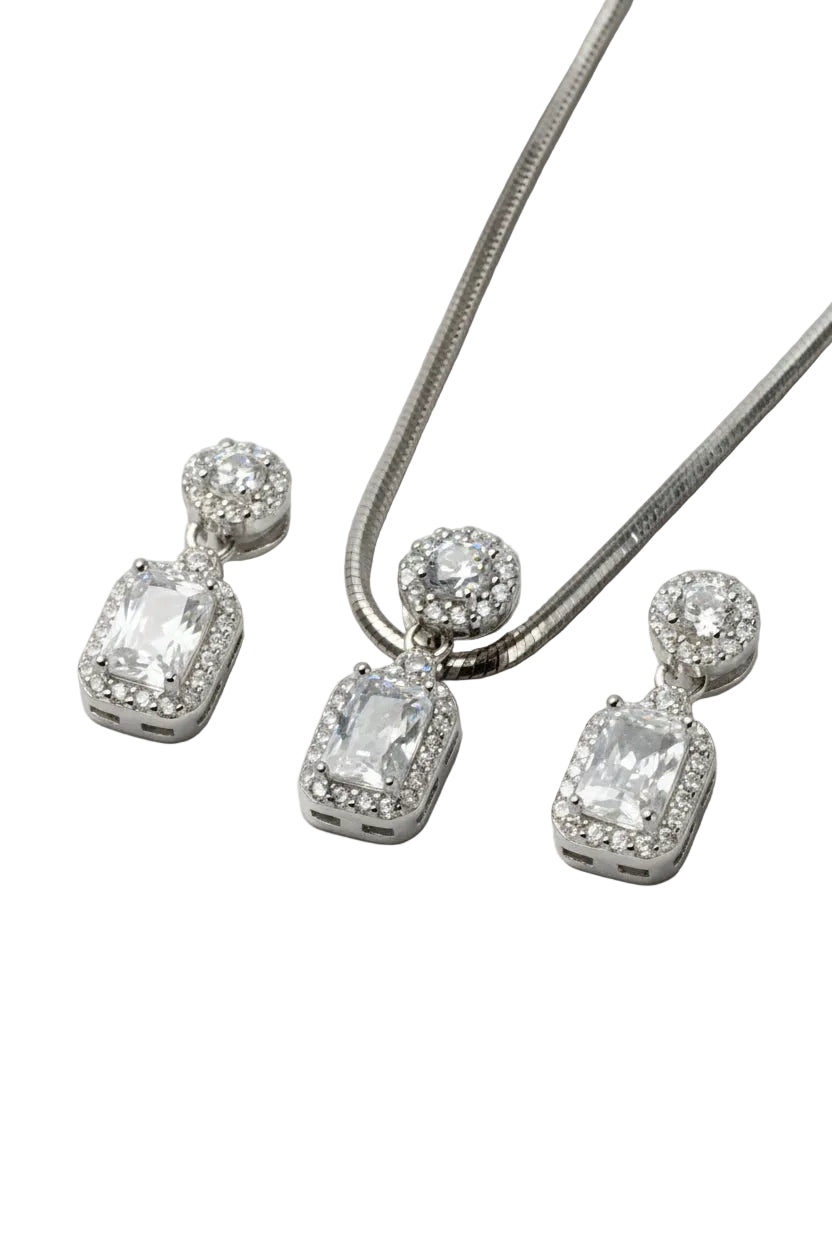 Silver Classic Solitaire Pendant Set