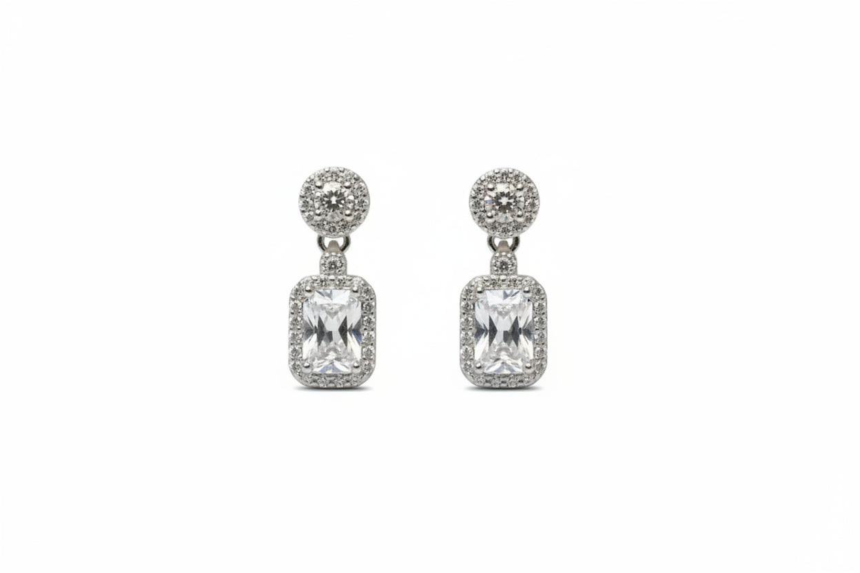 Silver Classic Solitaire Pendant Set