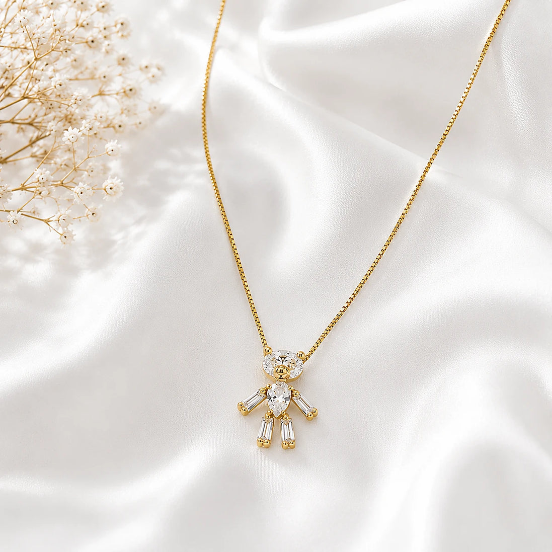Lumi Pendant Necklace