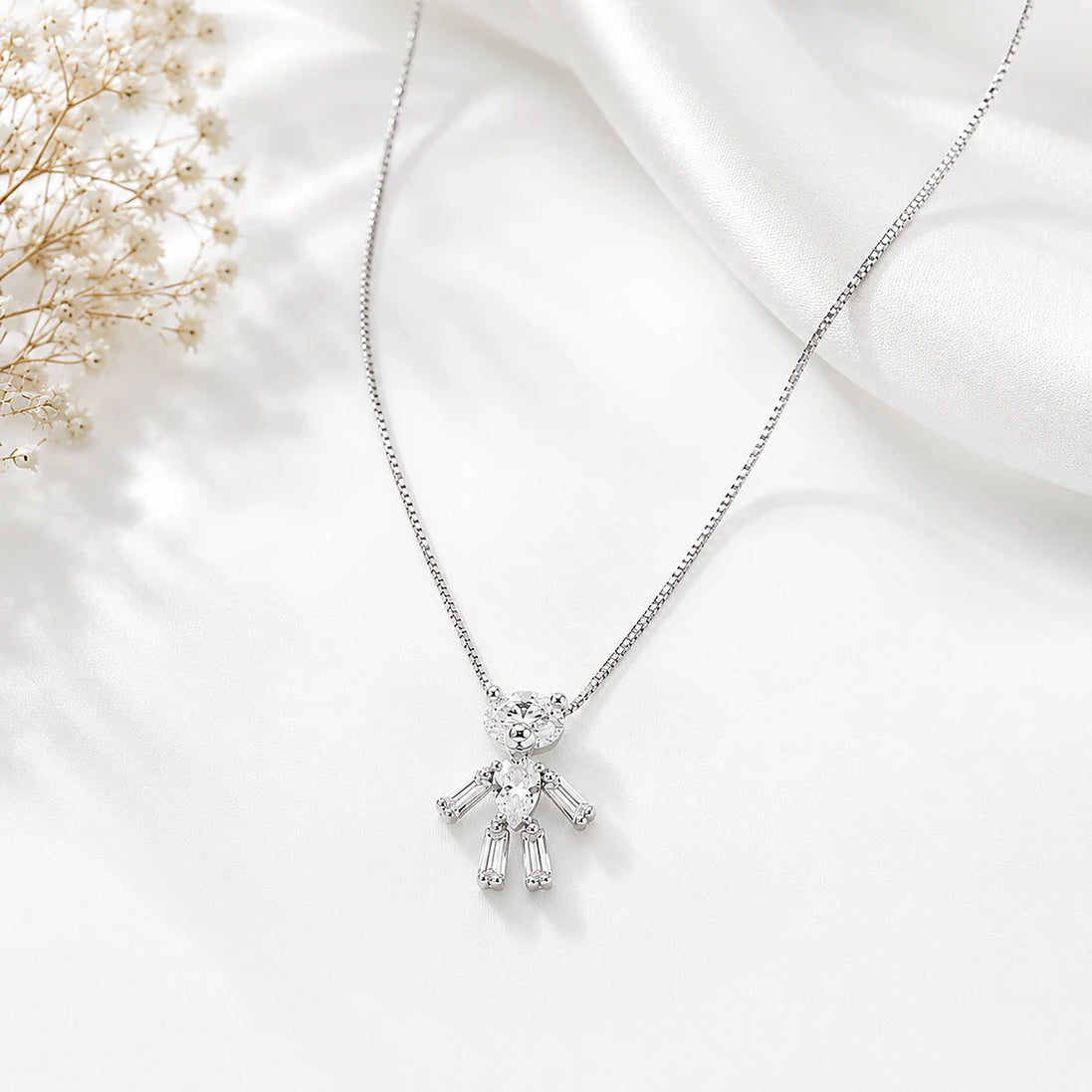 Lumi Pendant Necklace